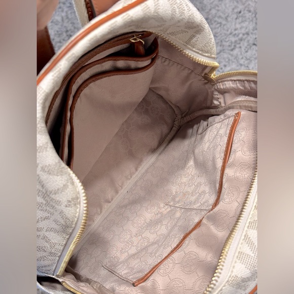 Michael Kors Studded Jet Set Backpack - Picture 4 of 10